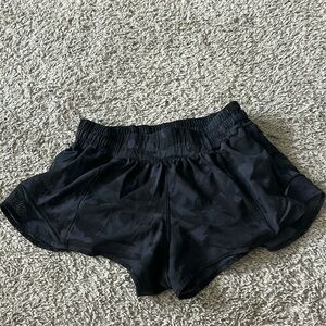 Black camp hottie hot shorts size 6 2.5”
